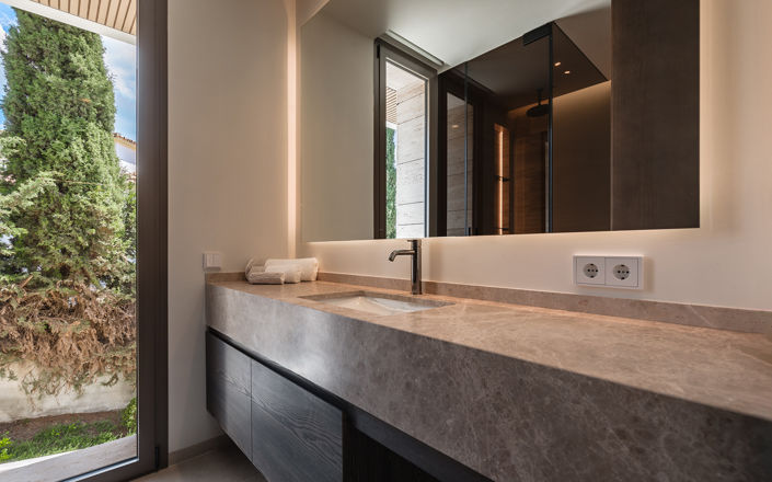 Image No.18-5 Bed Villa for sale