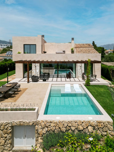 Image No.1-4 Bed Villa for sale