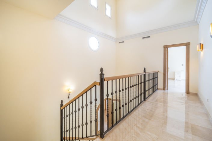 Image No.12-5 Bed Villa for sale