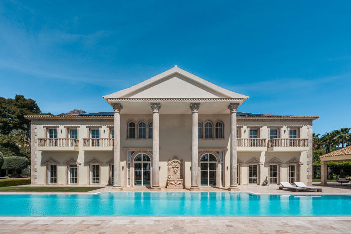 Image No.1-7 Bed Villa for sale