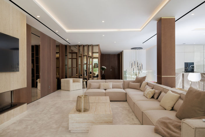 Image No.1-6 Bed Duplex for sale