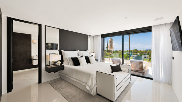 Image No.17-6 Bed Villa for sale