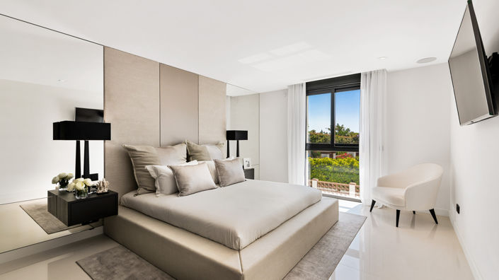 Image No.19-6 Bed Villa for sale