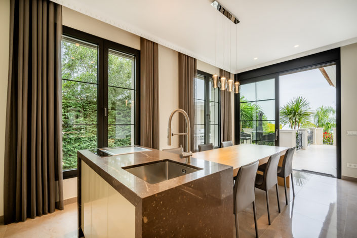 Image No.8-Villa de 6 chambres à vendre à Marbella