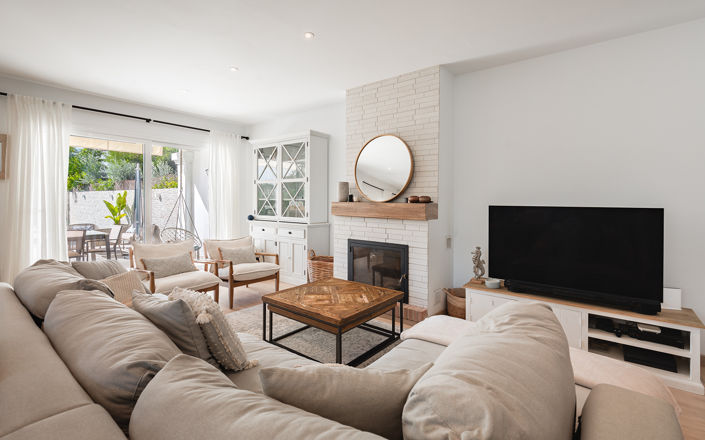 Image No.2-3 Bed Townhouse for sale