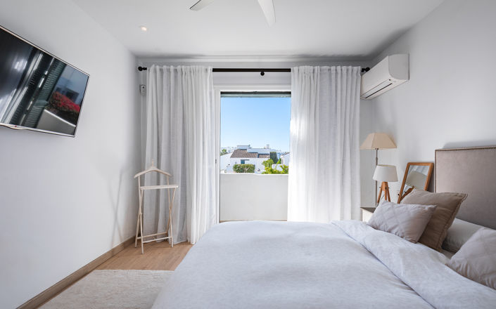 Image No.8-3 Bed Townhouse for sale