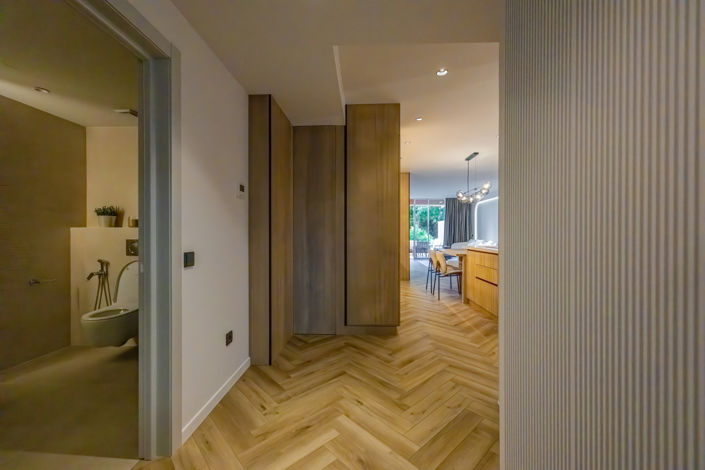 Image No.12-3 Bed Property for sale