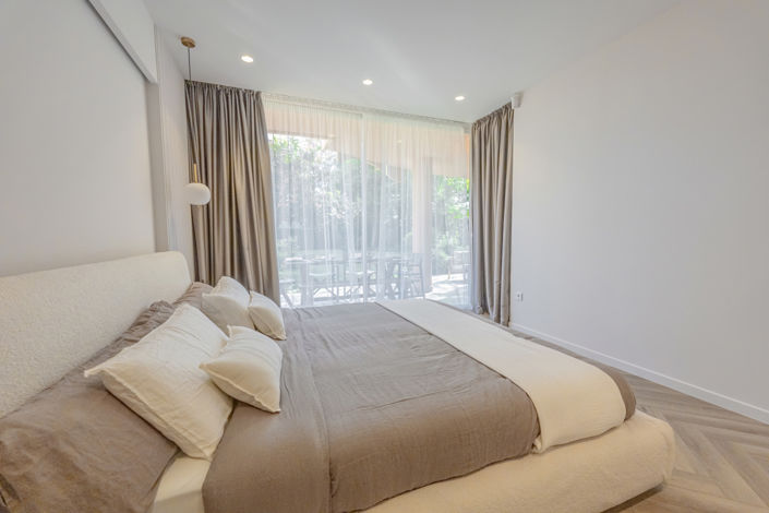 Image No.15-3 Bed Property for sale