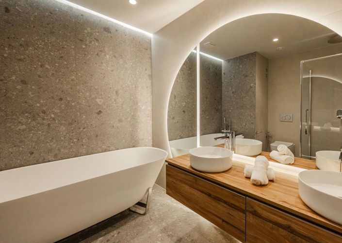 Image No.17-3 Bed Property for sale