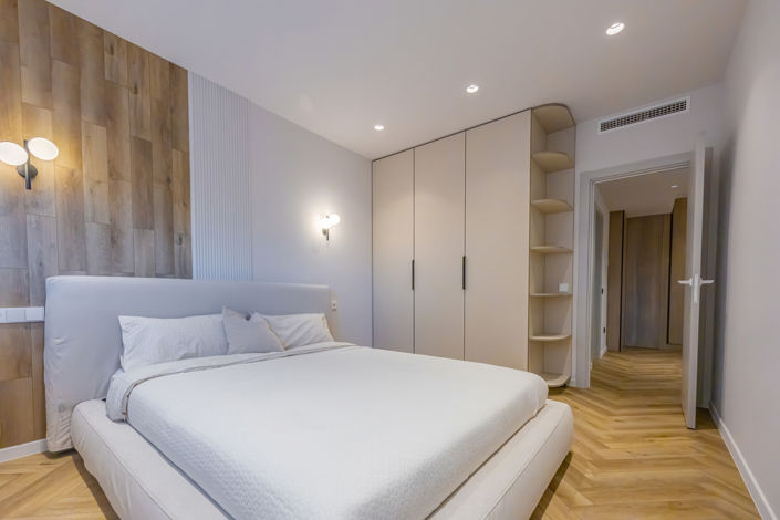 Image No.20-3 Bed Property for sale