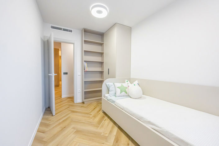 Image No.21-3 Bed Property for sale