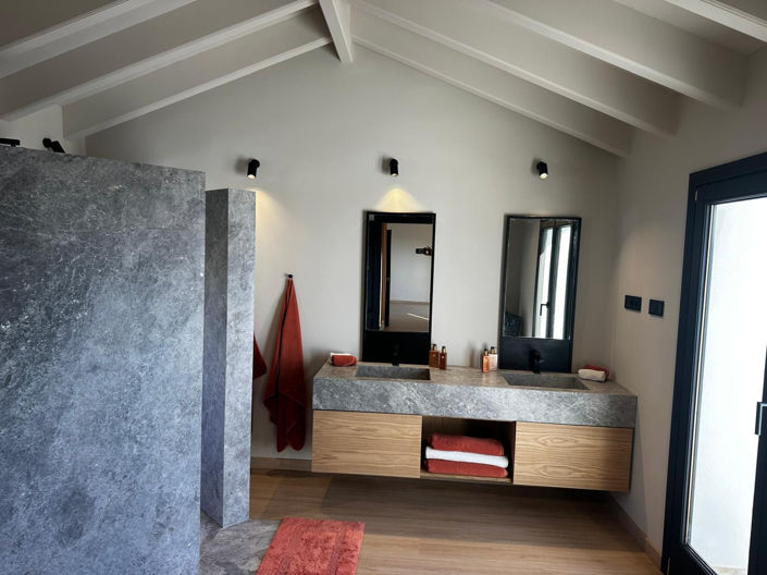 Image No.16-4 Bed Property for sale