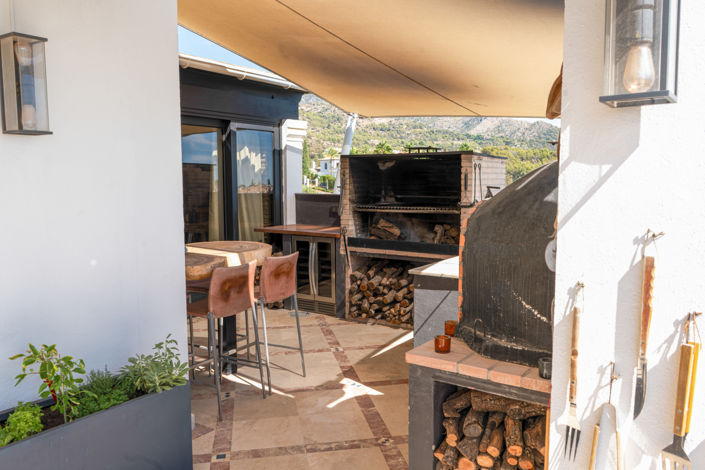 Image No.23-4 Bed Property for sale