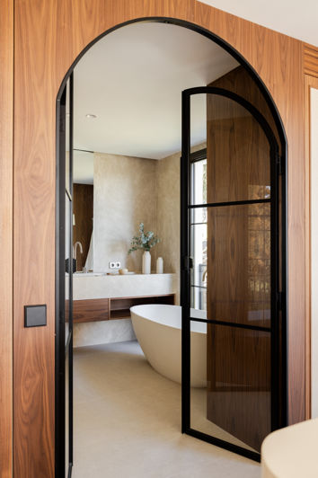 Image No.14-5 Bed House for sale