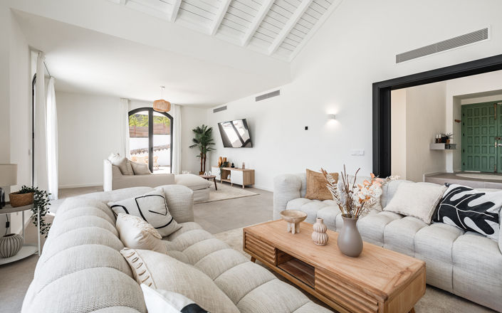 Image No.6-5 Bed Villa for sale