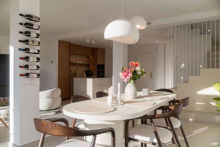 Image No.8-3 Bed Property for sale