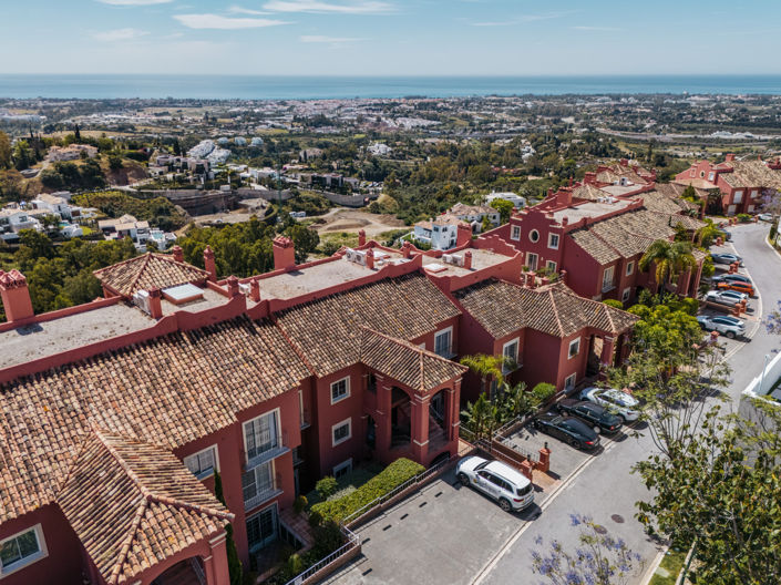 Image No.24-3 Bed Property for sale