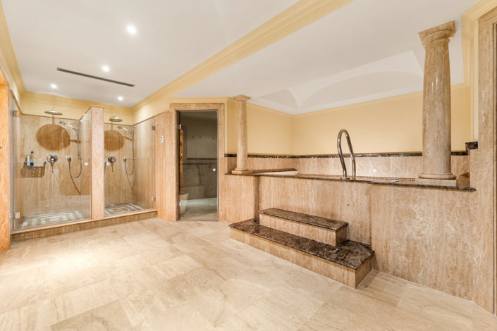 Image No.9-Villa de 8 chambres à vendre à San Pedro de Alcantara