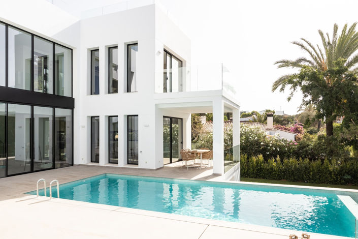 Image No.1-5 Bed Villa for sale