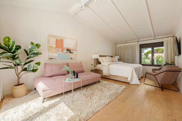 Image No.8-4 Bed Townhouse for sale