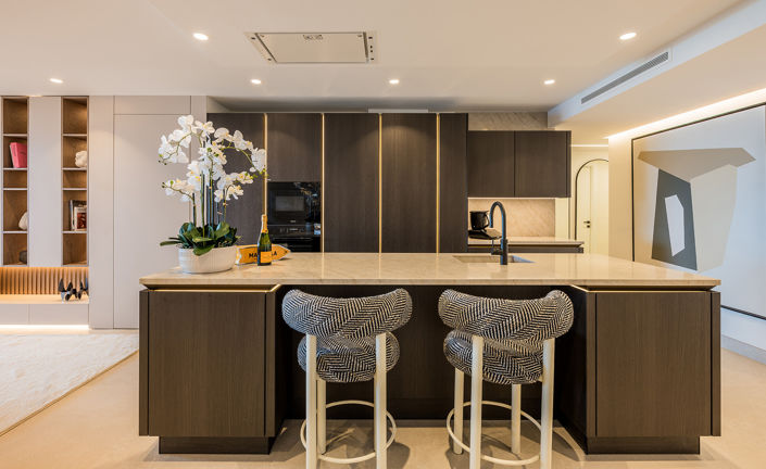 Image No.5-4 Bed Property for sale