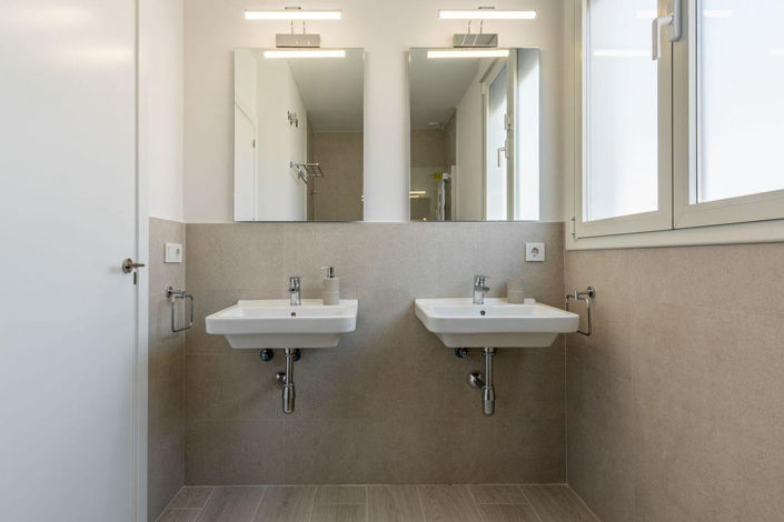 Image No.10-4 Bed Villa for sale