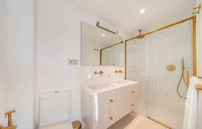 Image No.5-2 Bed Property for sale