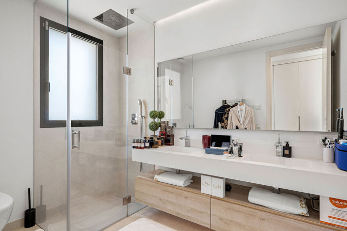 Image No.11-Villa de 4 chambres à vendre à Estepona