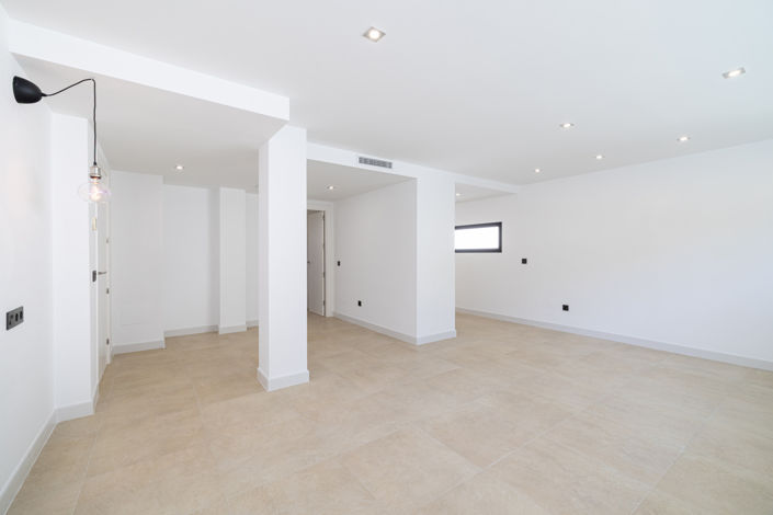 Image No.7-Villa de 4 chambres à vendre à San Pedro de Alcantara