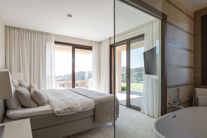 Image No.8-3 Bed Property for sale