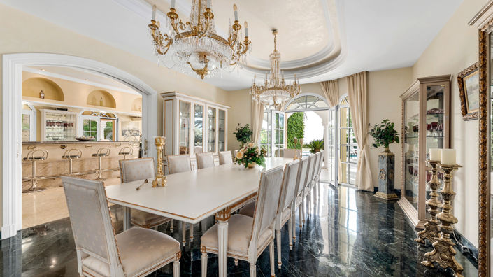 Image No.5-14 Bed Villa for sale