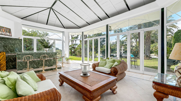 Image No.7-14 Bed Villa for sale