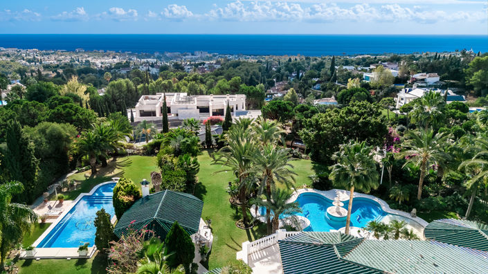 Image No.9-14 Bed Villa for sale