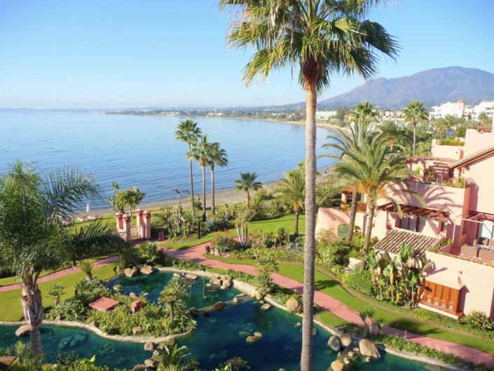 Image No.12-2 Bed Property for sale