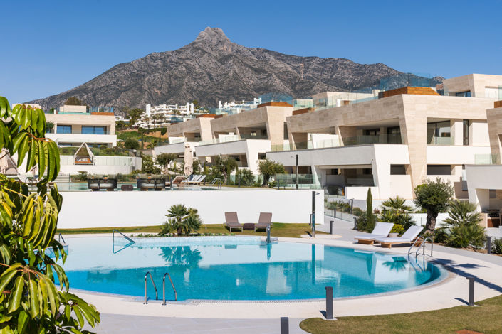 Image No.37-4 Bed Property for sale