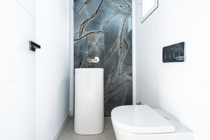 Image No.11-4 Bed Townhouse for sale