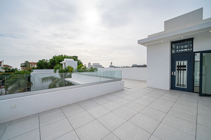 Image No.12-Villa de 4 chambres à vendre à Marbella