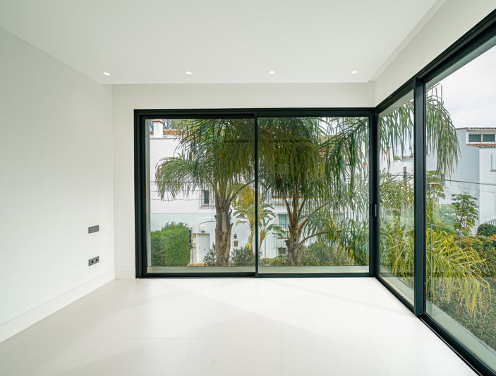 Image No.4-Villa de 4 chambres à vendre à Marbella