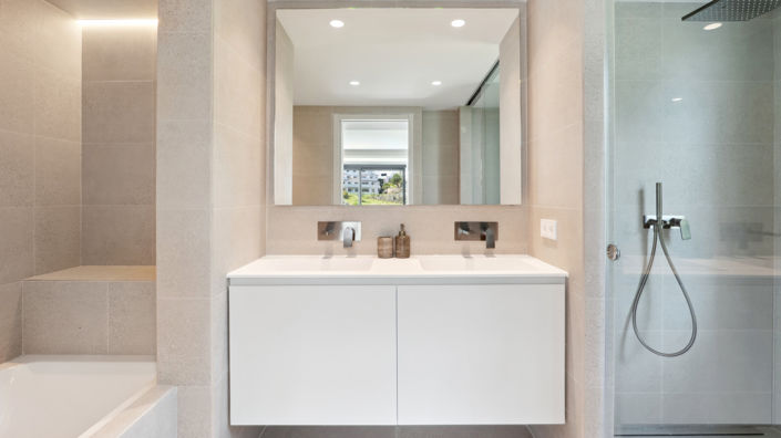 Image No.9-6 Bed Villa for sale