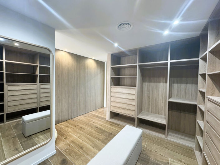 Image No.10-5 Bed Villa for sale