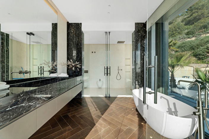 Image No.8-Villa de 6 chambres à vendre à Marbella