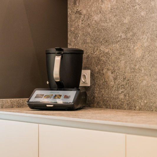 Image No.8-3 Bed Property for sale