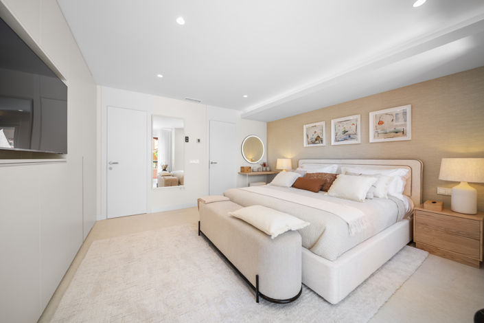 Image No.20-3 Bed Townhouse for sale