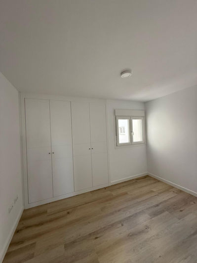 Image No.4-4 Bed Apartment for sale