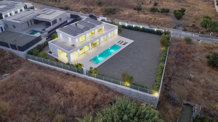 Image No.32-4 Bed Villa for sale