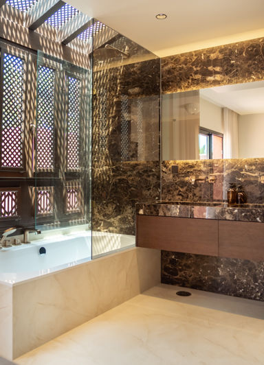 Image No.11-4 Bed Townhouse for sale