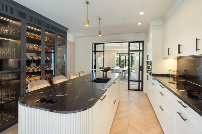 Image No.7-6 Bed Villa for sale