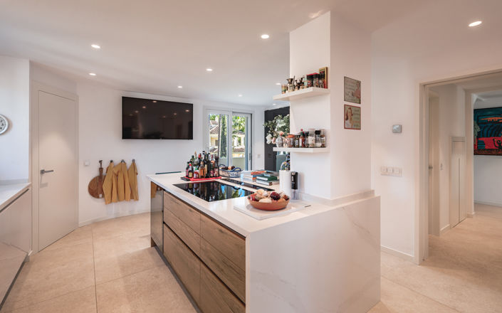 Image No.7-3 Bed Property for sale