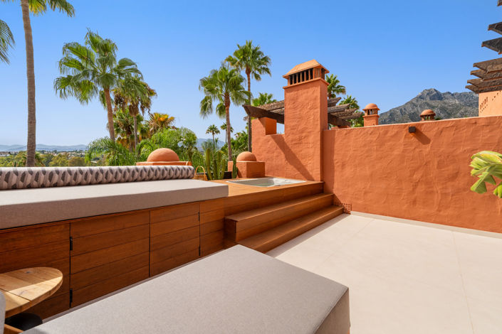 Image No.24-4 Bed Townhouse for sale