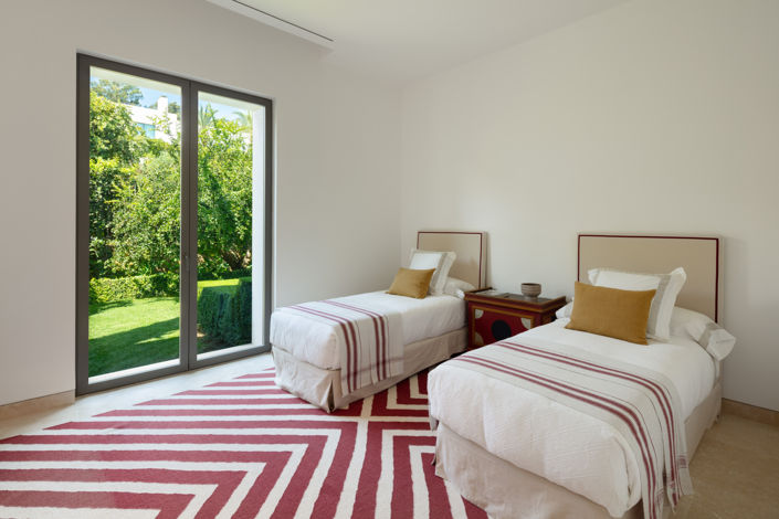 Image No.12-6 Bed Villa for sale